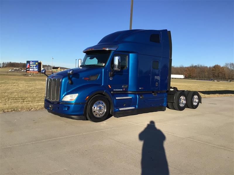 Used Semi Truck for Sale in Springfield,MO Arrow Truck Sales